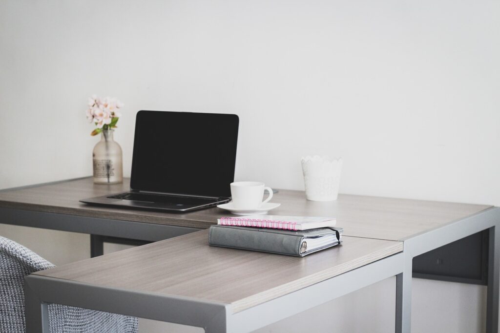 在宅転職のための登録が無料でできるサイトは？