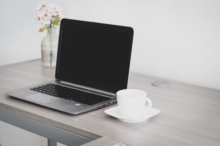 在宅勤務を導入するなら、どの企業がおすすめ？