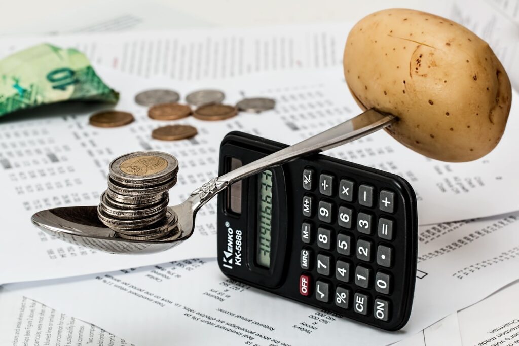 転職エージェントを利用するのに必要なお金はどれくらい？