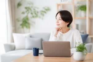 PC支給がある在宅勤務の企業の福利厚生とは？
